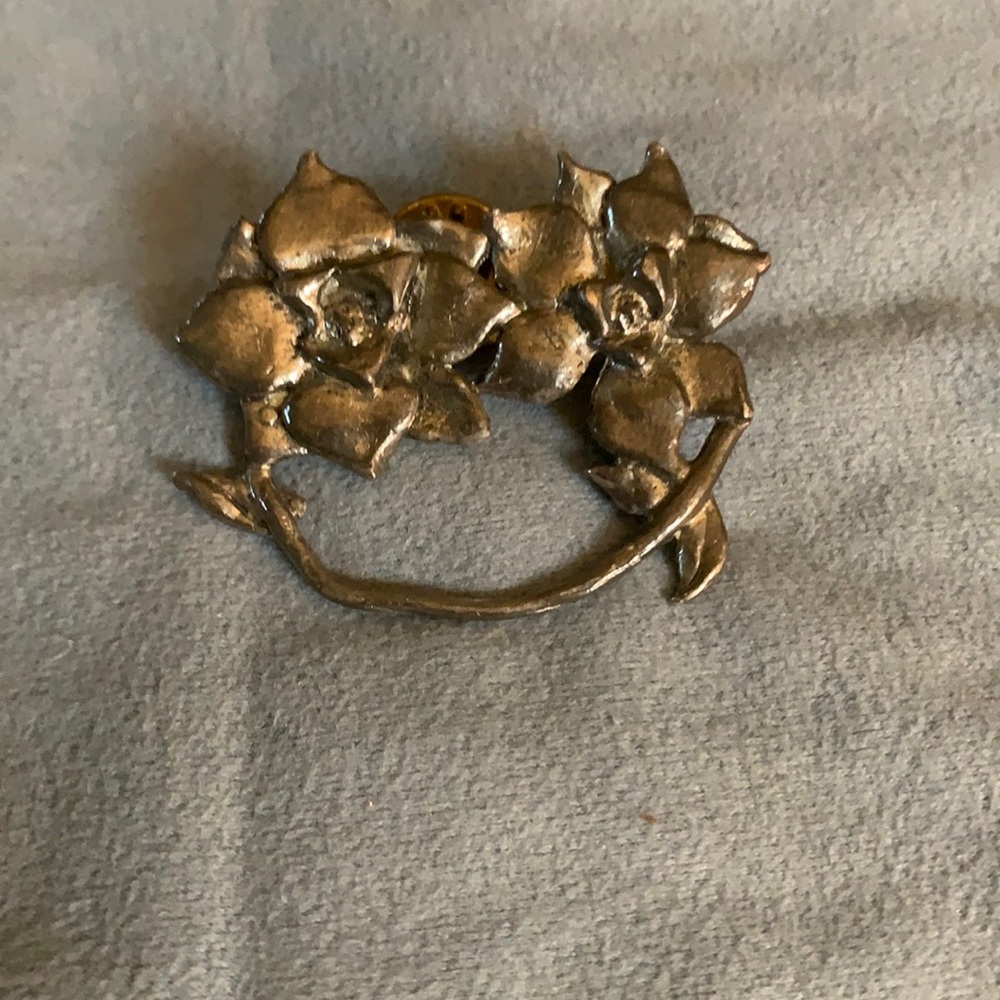 Eyeglass holder pendant